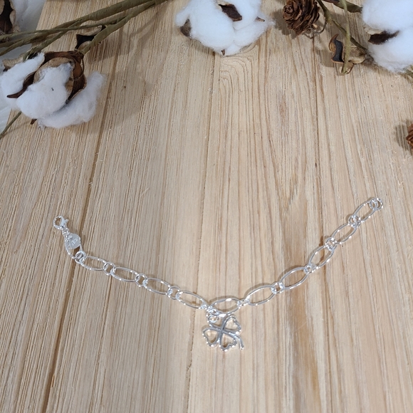 🍀🍀NEW🍀🍀PRETTY!! 925 STERLING SILVER SHAMROCK BRACELET 🍀🍀 - Picture 4 of 15